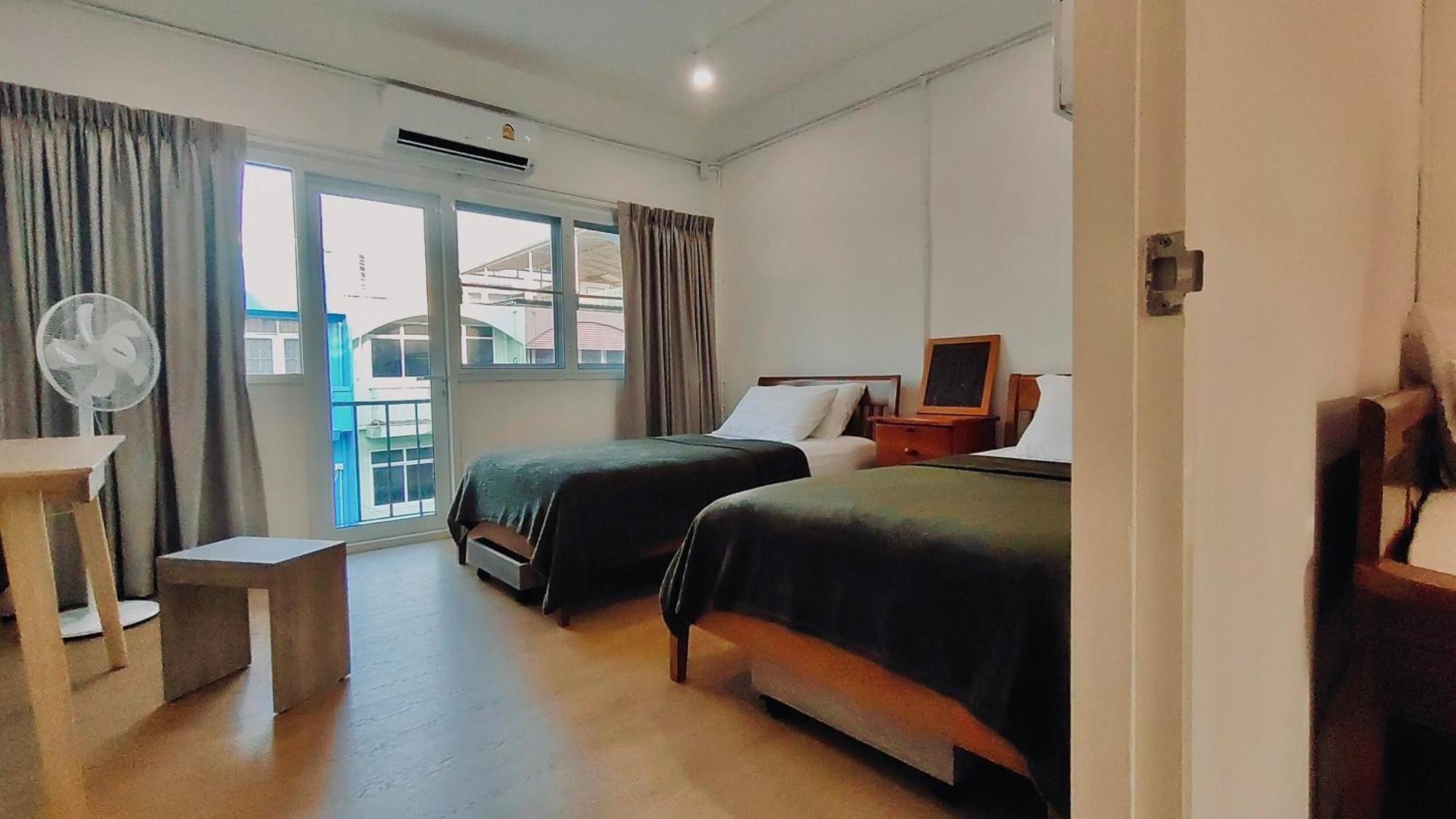 Whole 3-Storey House Right In The Local Community. Bangkok Exterior photo